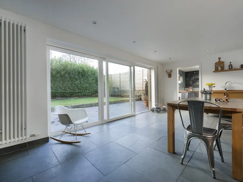 Sliding Windows Mayfair